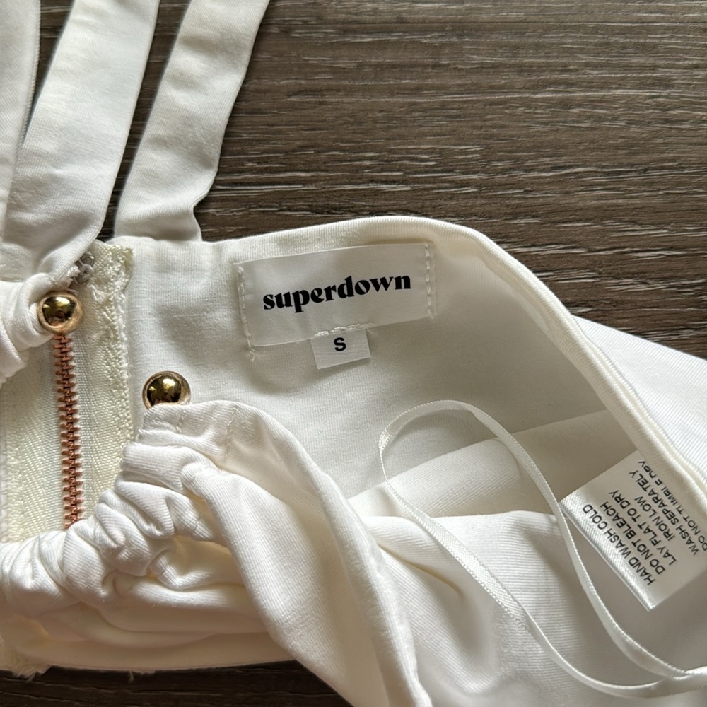 Superdown Bando Top - Picture 4 of 4